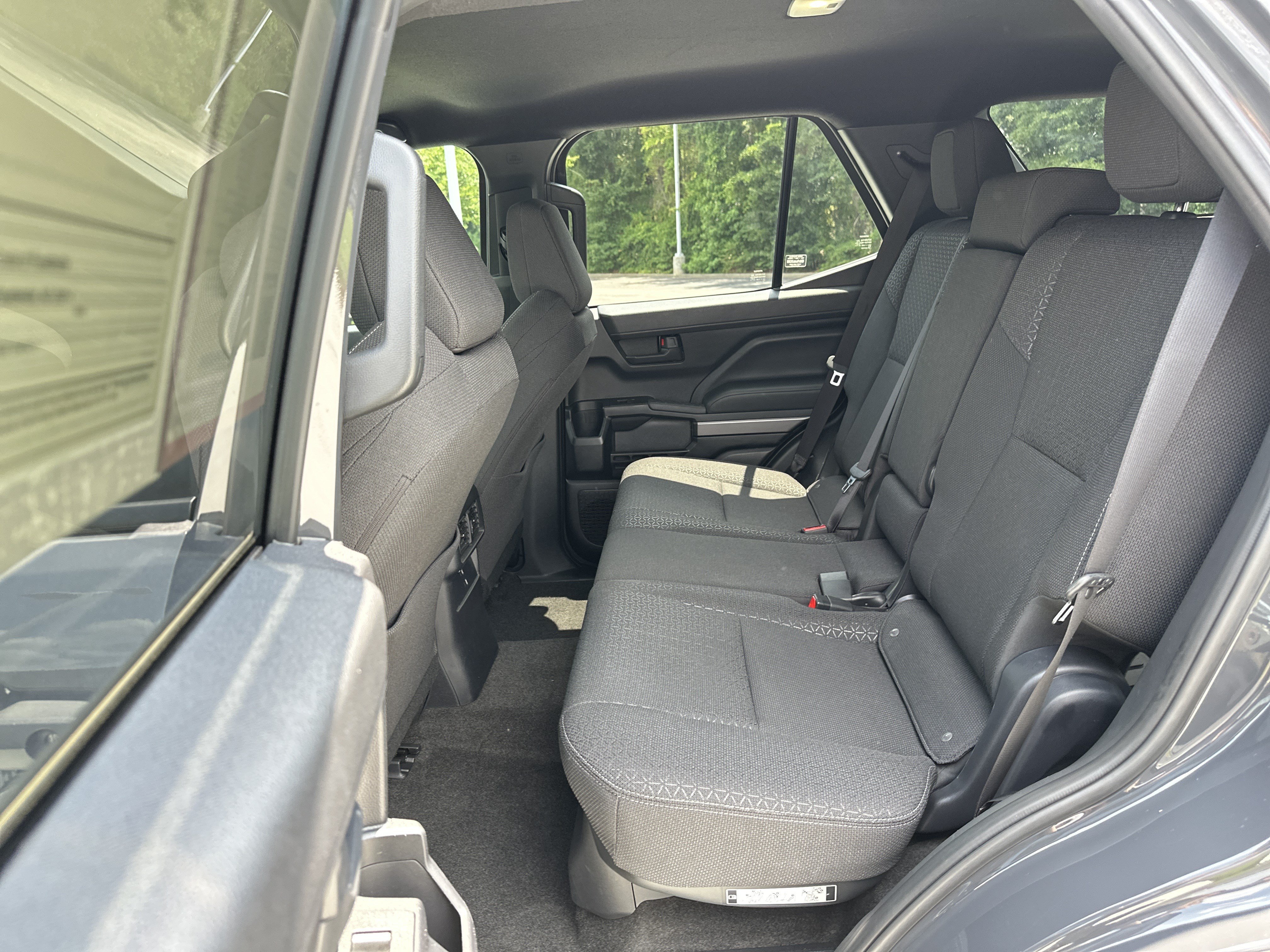 Certified 2025 Toyota 4Runner SR5 AWD/4WD image 31