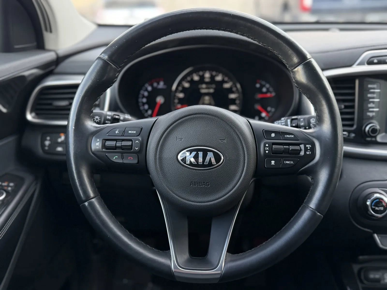 Used 2018 Kia Sorento EX w/ EX Advanced Touring Package AWD/4WD image 23
