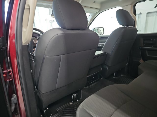 Used 2019 RAM 1500 Express w/ Express Value Package AWD/4WD image 32