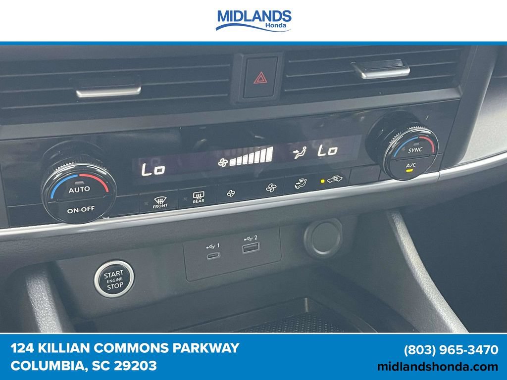 Used 2023 Nissan Rogue SV AWD/4WD image 28