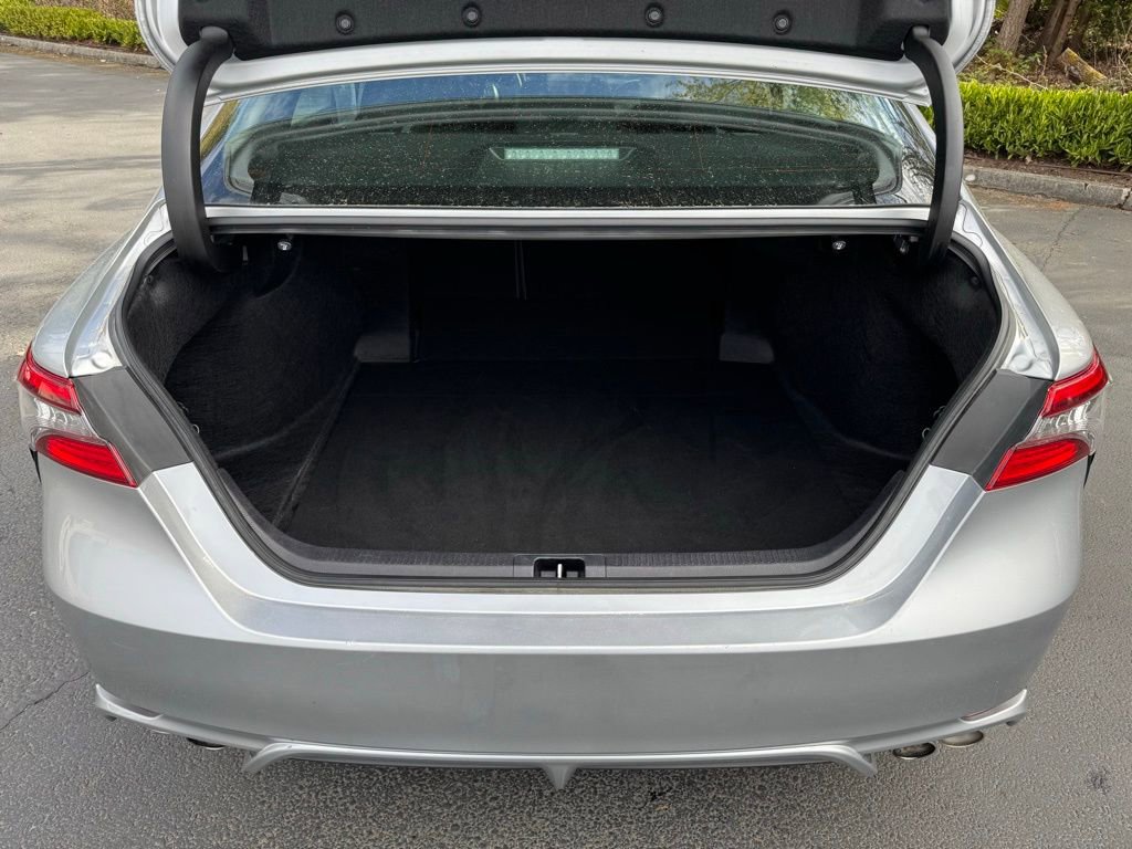 Used 2024 Toyota Camry XSE FWD image 18