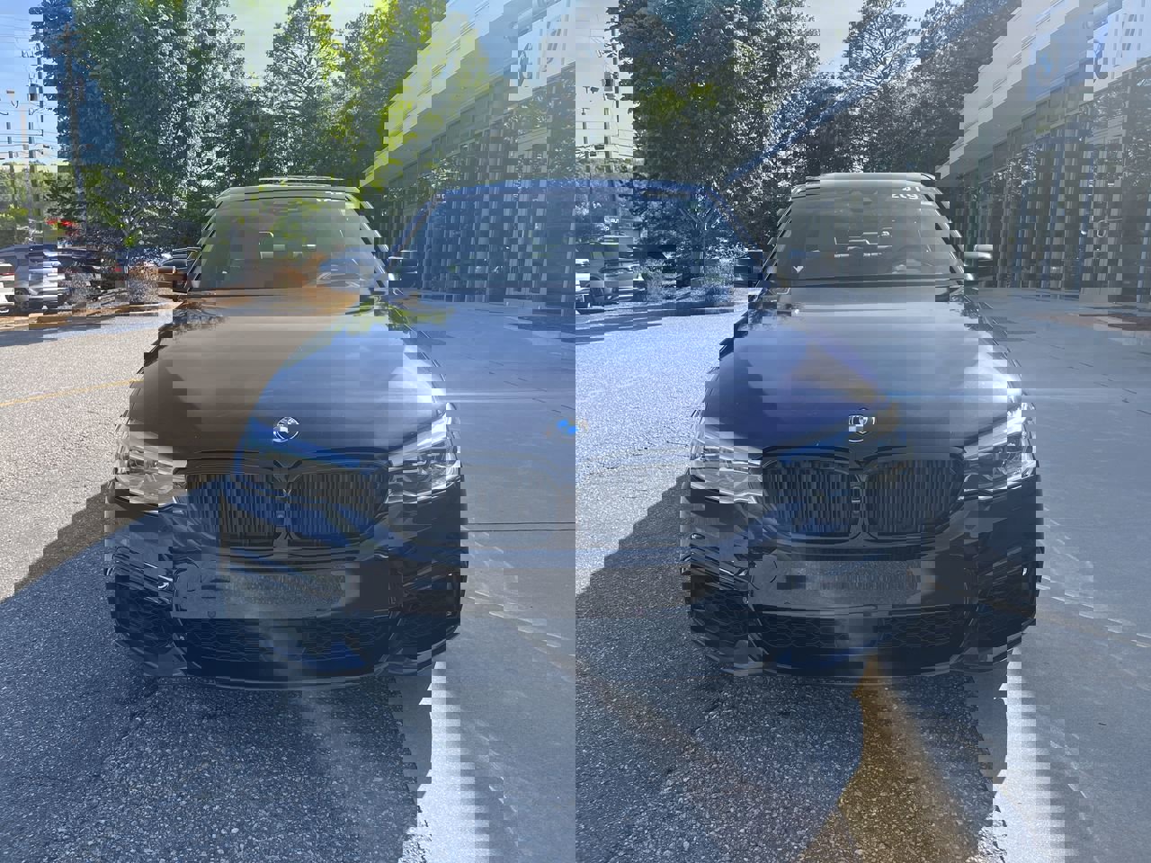 Used 2019 BMW M550i xDrive w/ Premium Package image 3