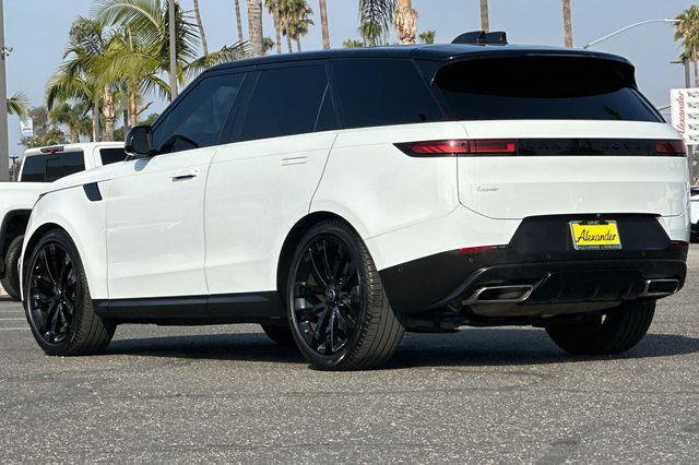 Used 2024 Land Rover Range Rover Sport SE AWD/4WD image 6