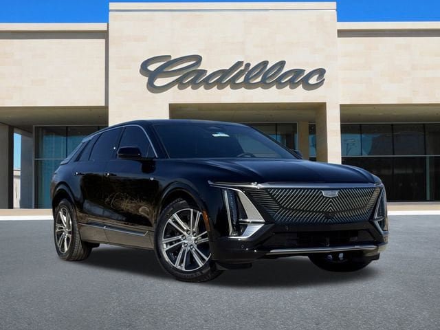 New 2026 Cadillac Lyriq Luxury RWD image 2