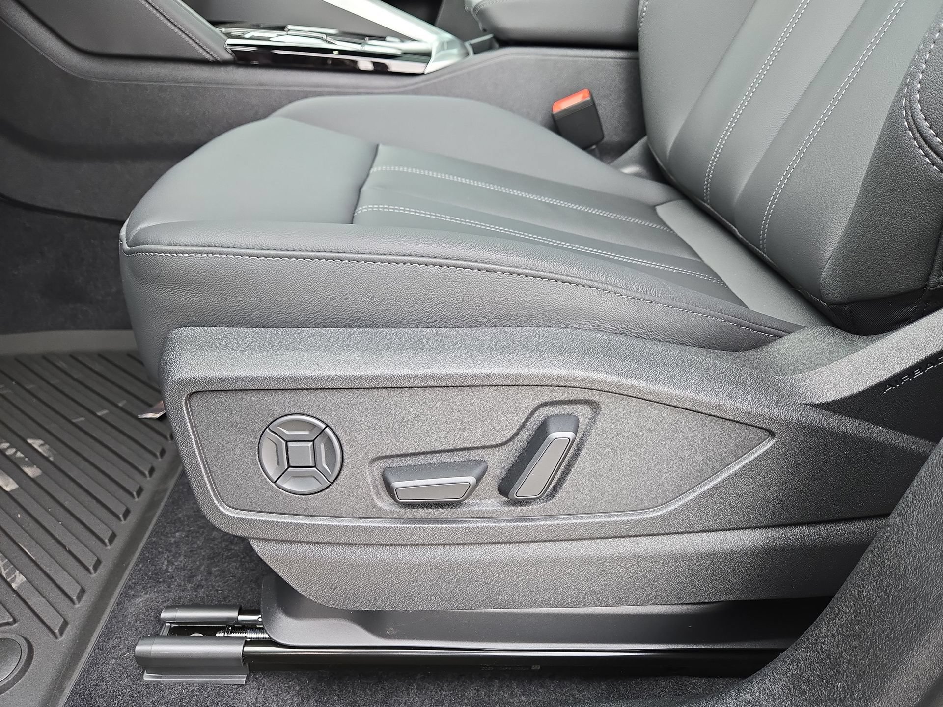 New 2026 Audi Q5 Premium Plus AWD/4WD image 17