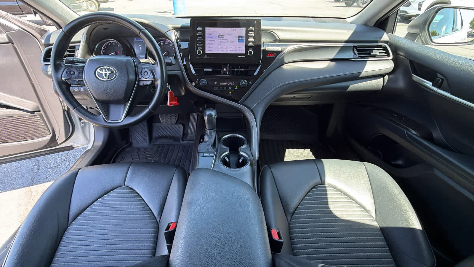 Used 2023 Toyota Camry SE FWD image 26
