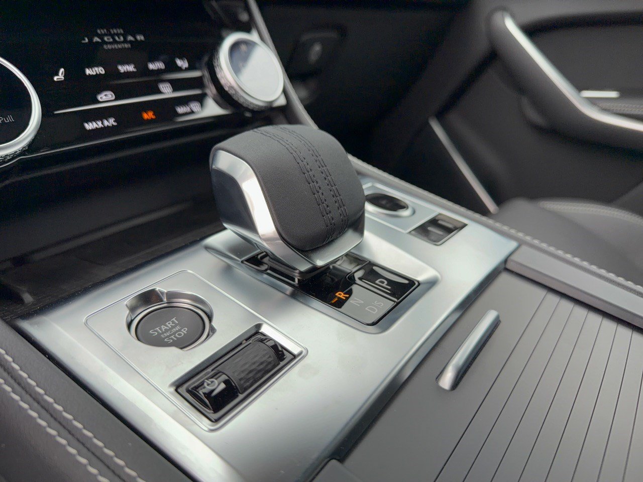 New 2026 Jaguar F-PACE R-Dynamic S AWD/4WD image 21