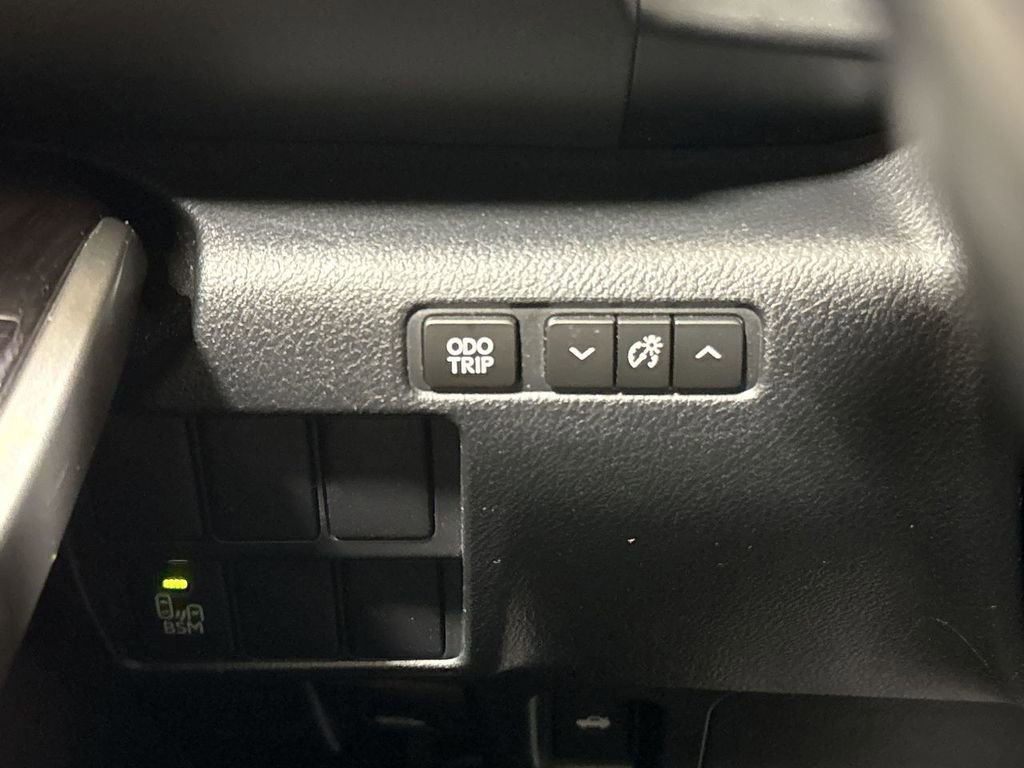 Used 2014 Lexus IS 350 AWD w/ Luxury Package w/Brown Wood image 19