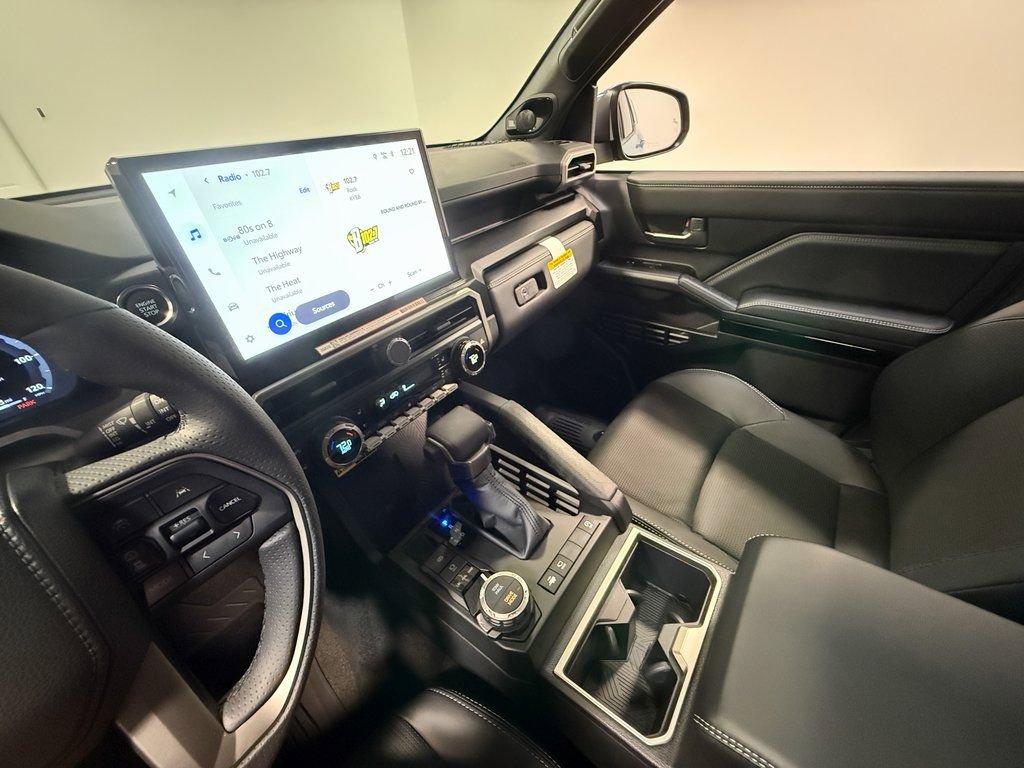 Used 2025 Toyota 4Runner Limited w/ Tow Technology Package image 74