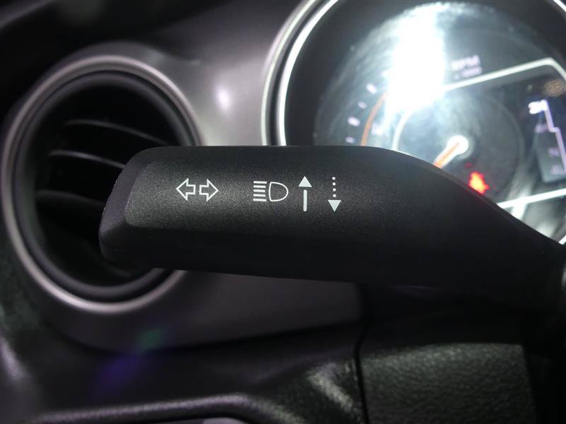Used 2022 Jeep Wrangler Unlimited Sport AWD/4WD image 32