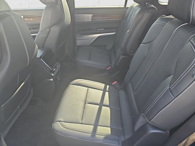 New 2026 Cadillac Vistiq Sport image 16