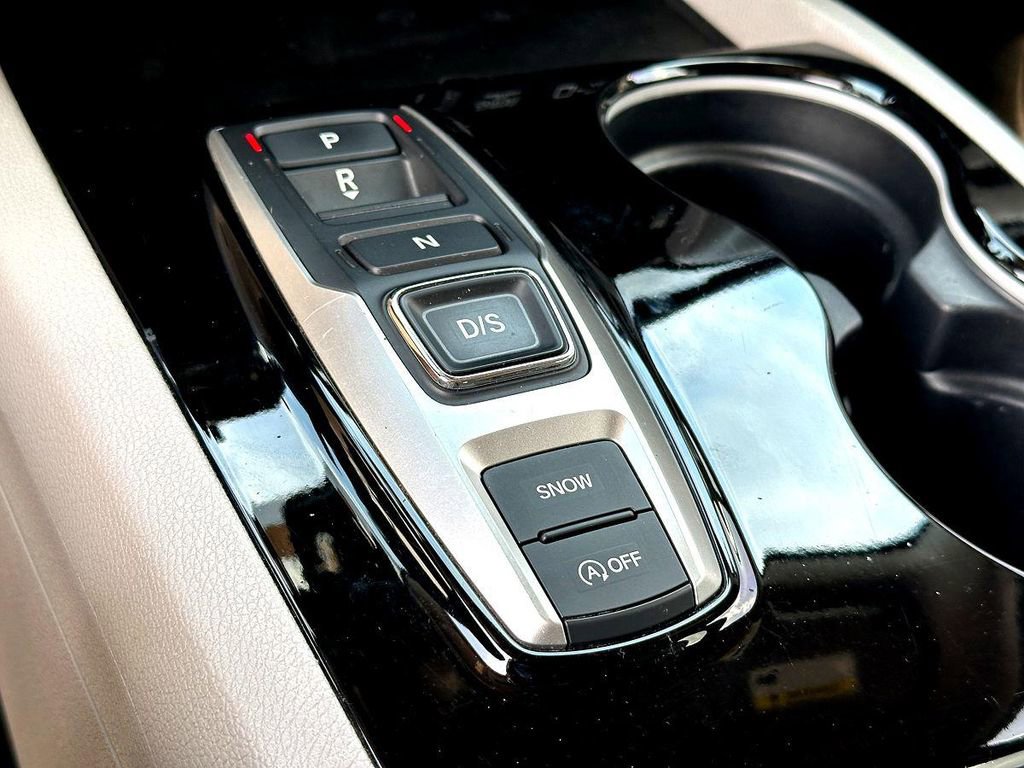 Used 2020 Honda Pilot Touring image 18