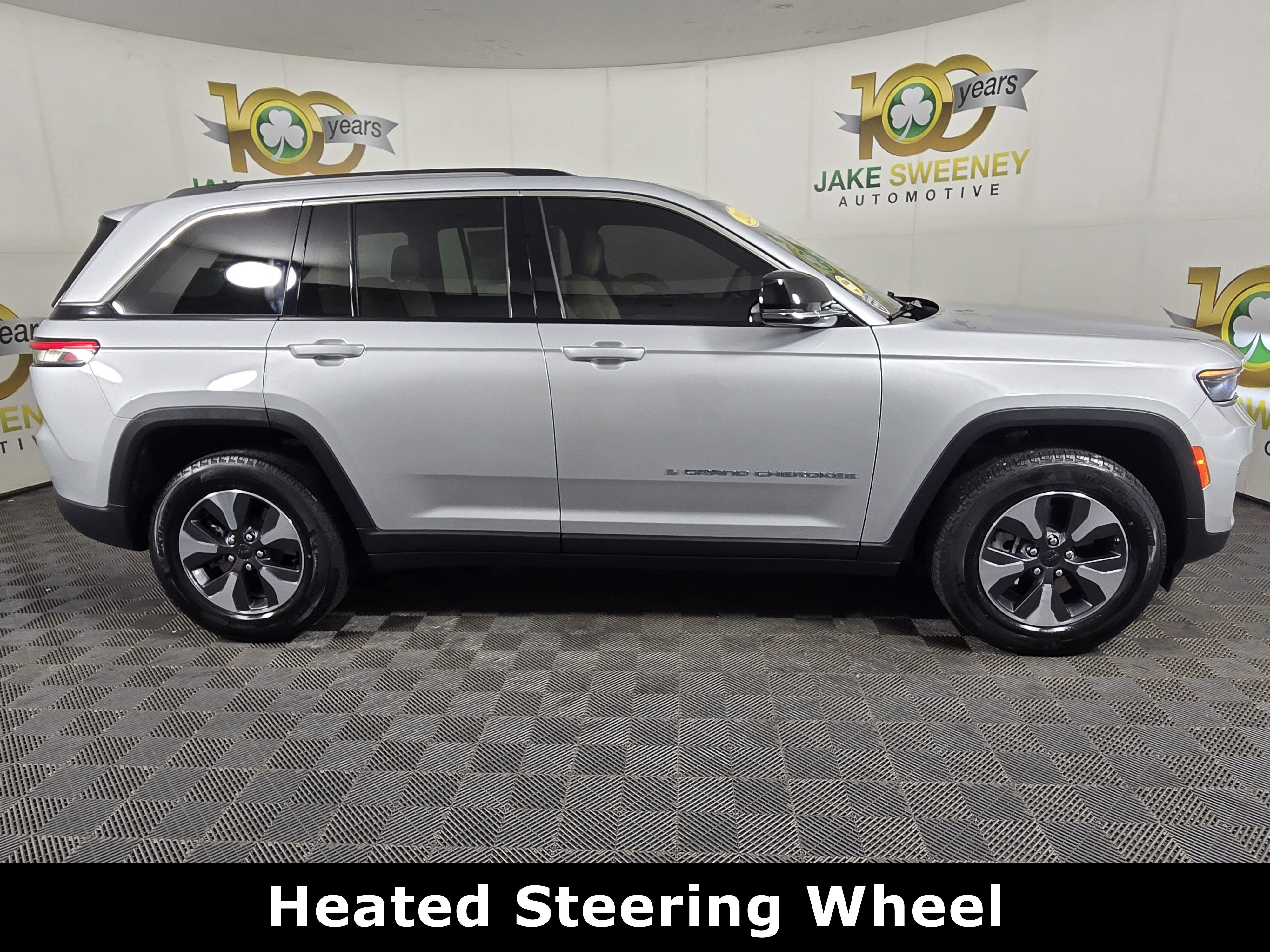 Used 2023 Jeep Grand Cherokee 4WD 4xe image 10