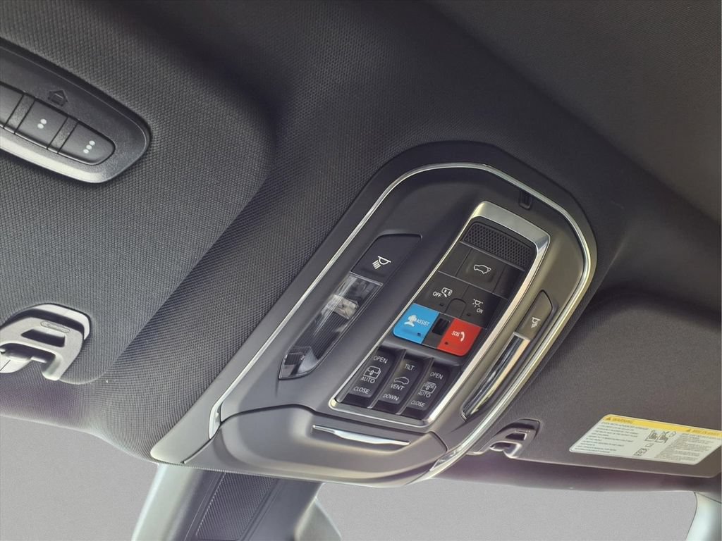 New 2026 Jeep Grand Wagoneer L 4WD image 14