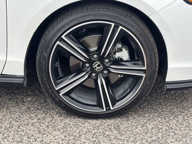 Used 2025 Honda Accord Sport image 9
