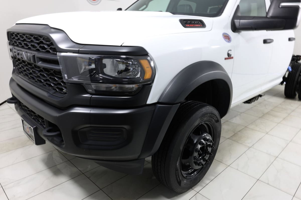 Used 2024 RAM 5500 Tradesman w/ Max Tow Package AWD/4WD image 39