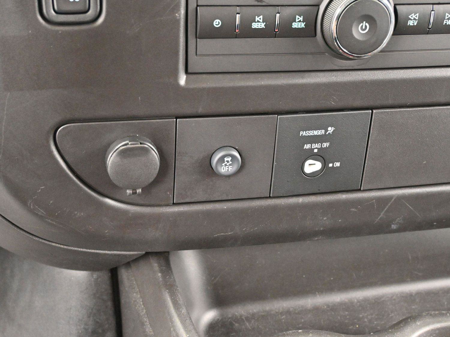 Used 2024 GMC Savana 2500 w/ Driver Convenience Package image 21