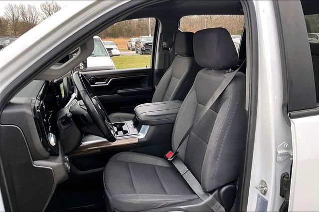 Used 2024 Chevrolet Silverado 3500 LT w/ Convenience Package image 22