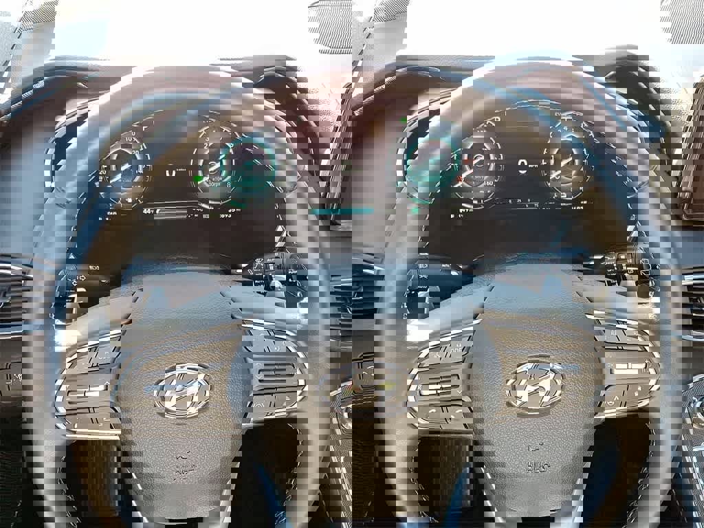 Used 2022 Hyundai Santa Fe Limited w/ Cargo Package image 20