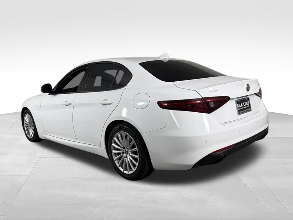 Used 2023 Alfa Romeo Giulia Sprint RWD image 9