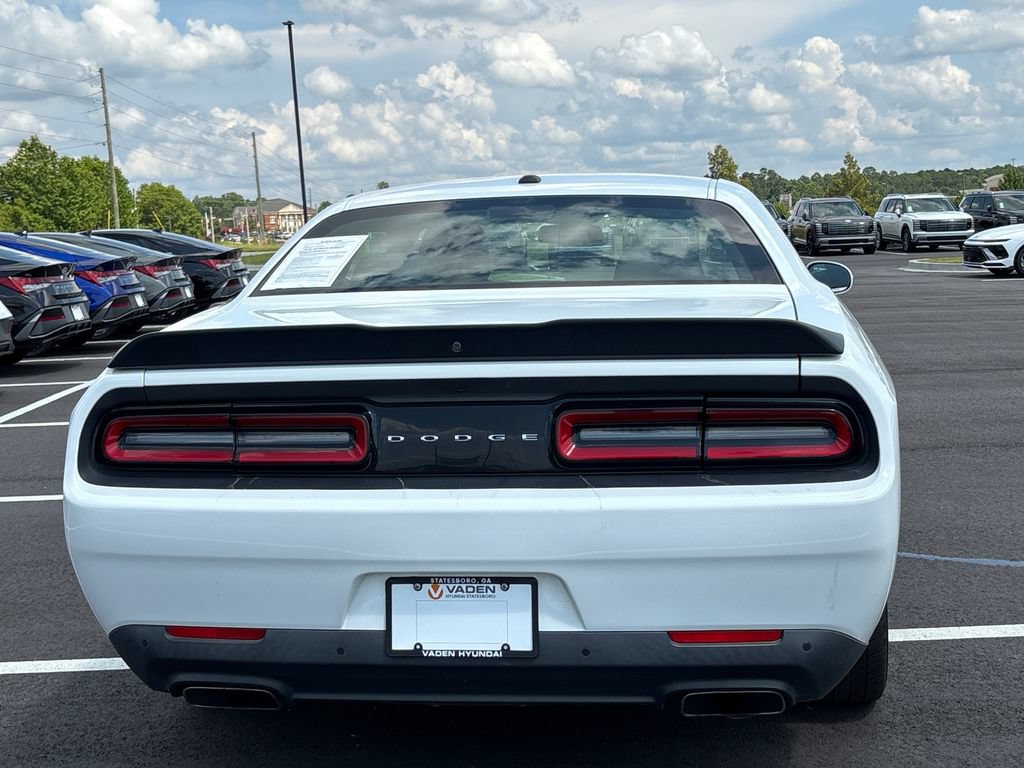 Used 2019 Dodge Challenger R/T w/ Driver Convenience Group RWD image 21