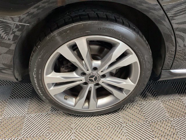 Used 2018 Mercedes-Benz C 300 4MATIC Sedan image 46