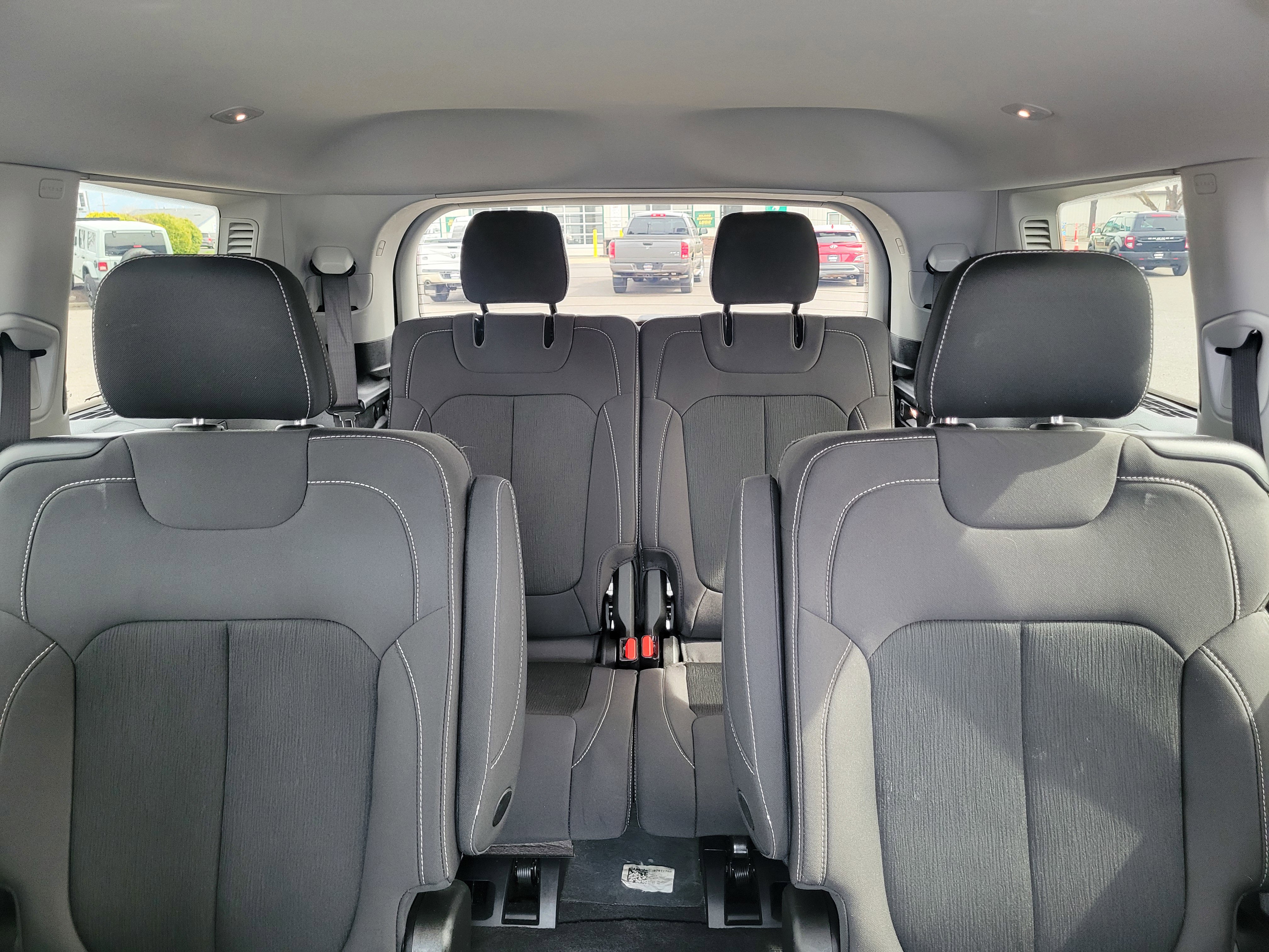 Used 2022 Jeep Grand Cherokee L Laredo w/ Luxury Tech Group I image 25