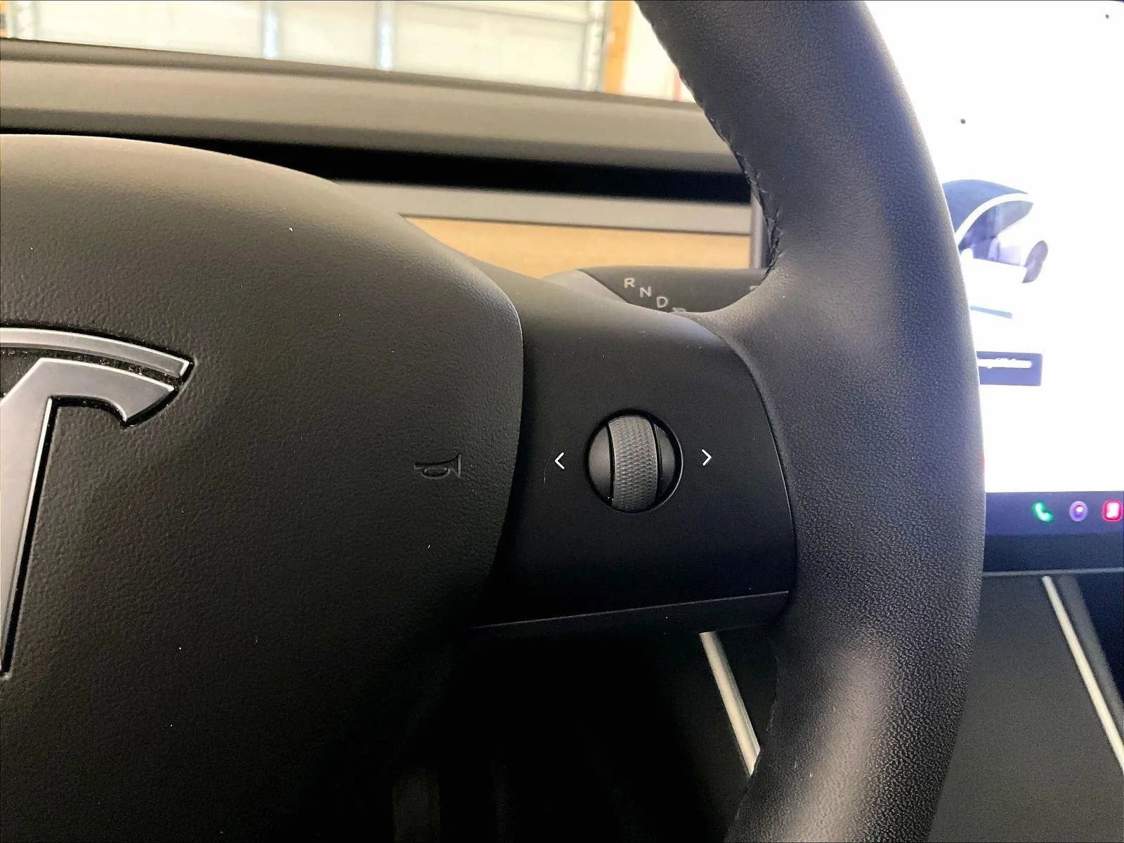 Used 2021 Tesla Model Y Long Range image 18