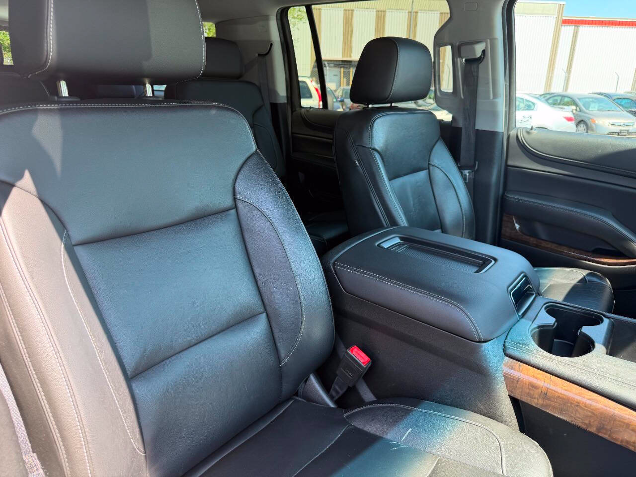 Used 2019 Chevrolet Suburban 3500 LT AWD/4WD image 43