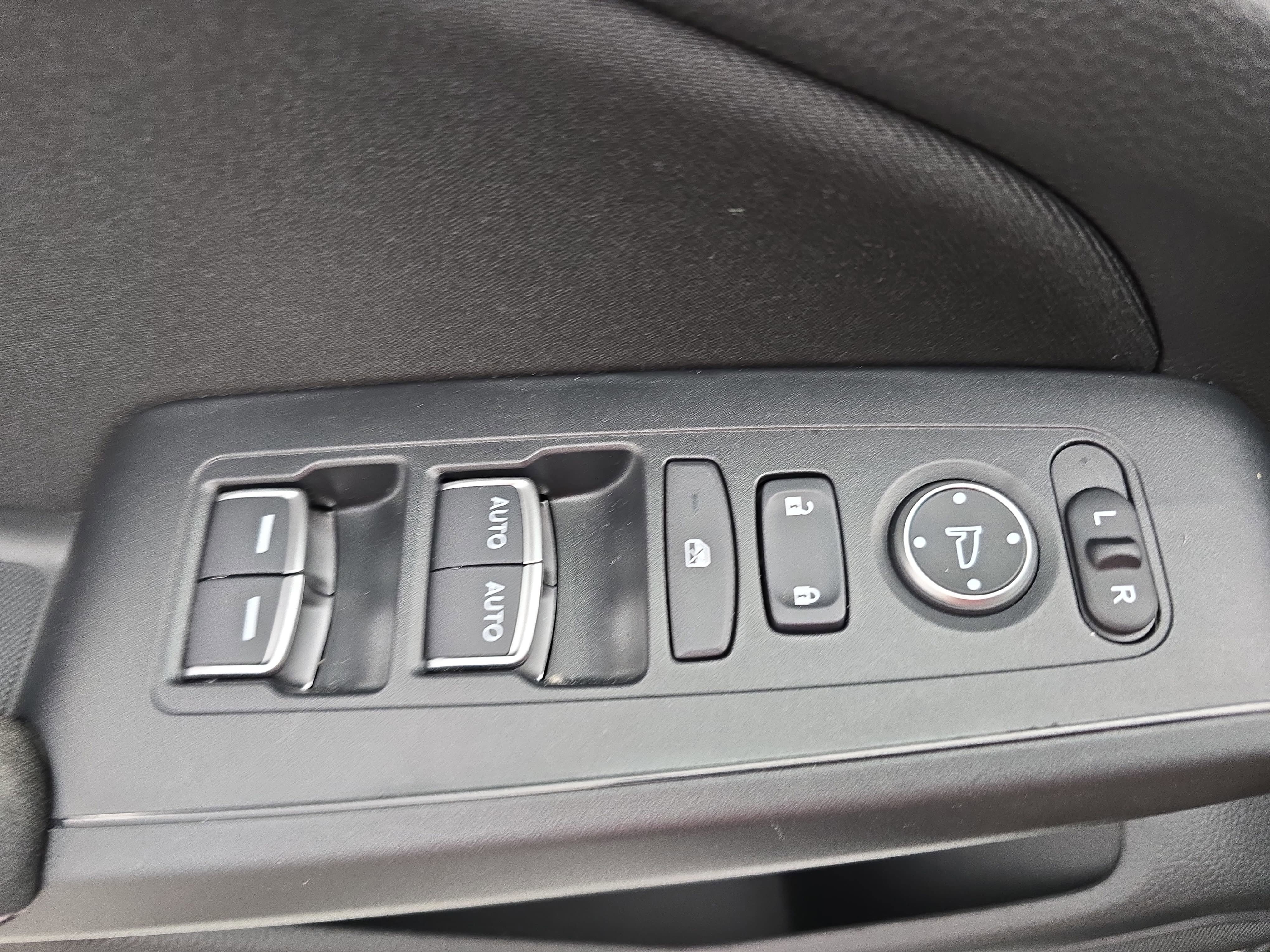 Used 2023 Honda Civic LX image 27