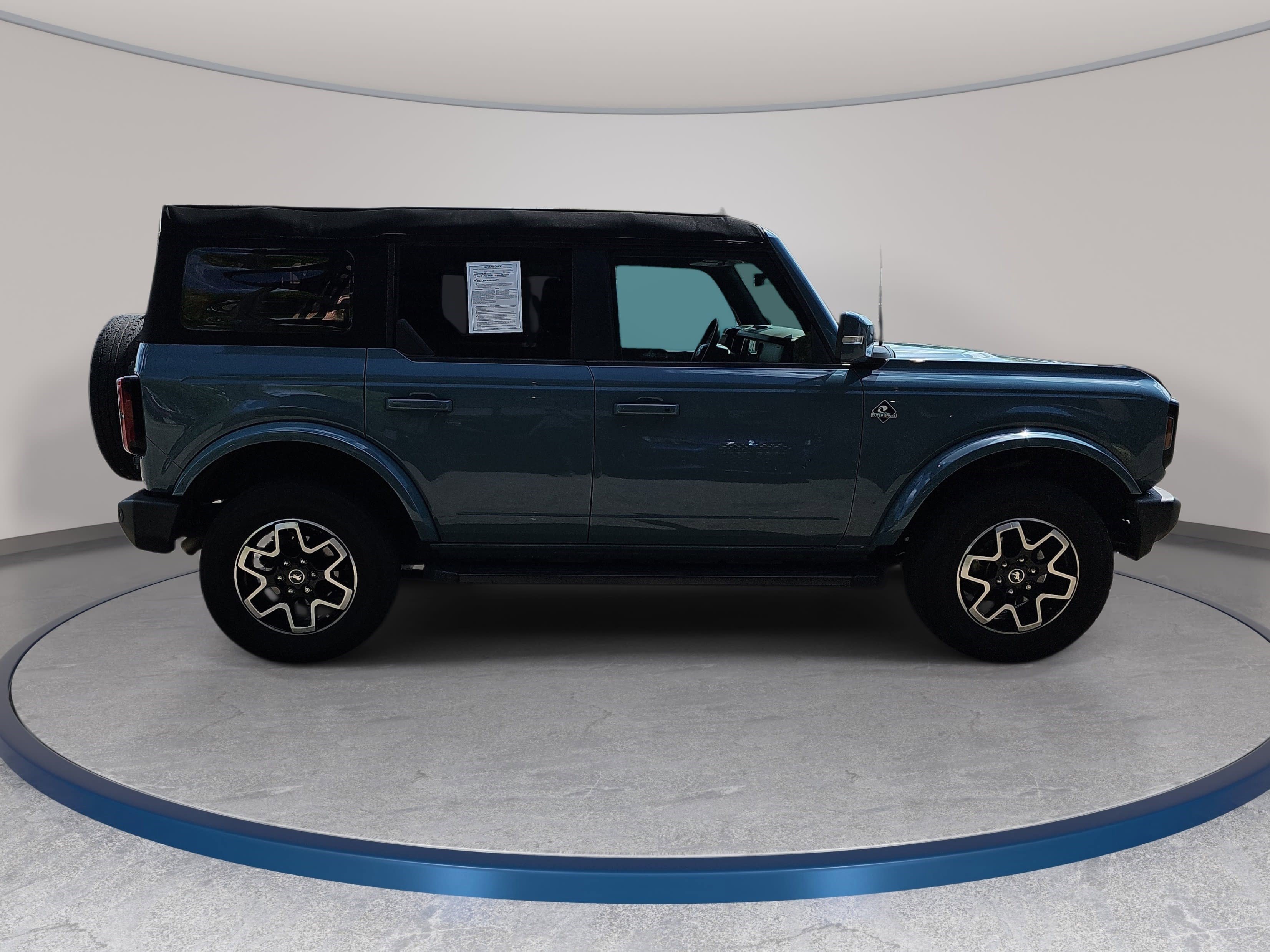 Used 2023 Ford Bronco Outer Banks AWD/4WD image 4