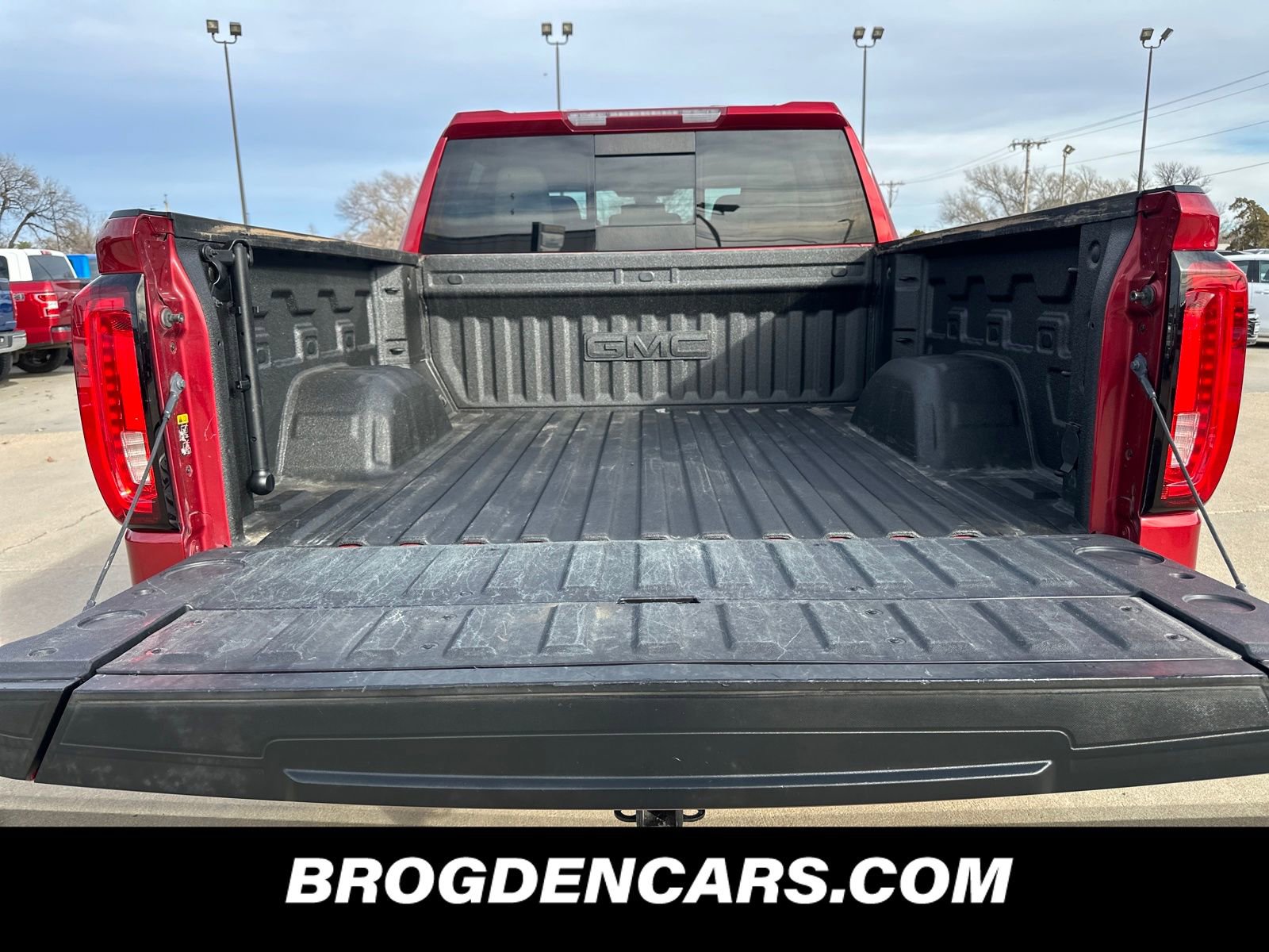 Used 2019 GMC Sierra 1500 SLT w/ SLT Premium Plus Package image 9