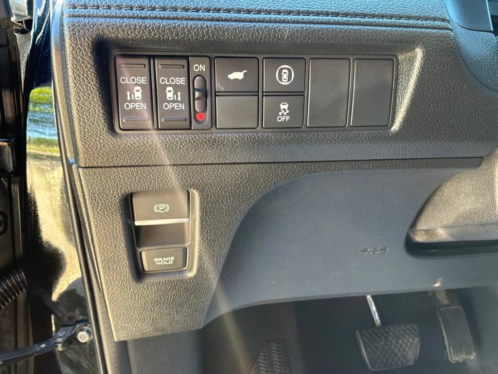 Used 2023 Honda Odyssey Sport image 13