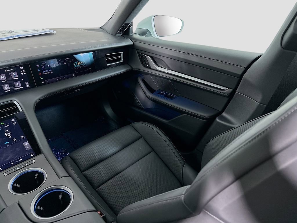 New 2025 Porsche Taycan 4S image 25
