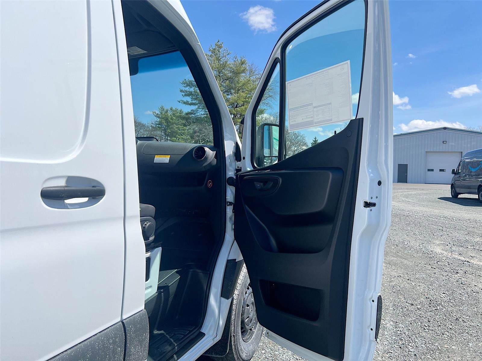 New 2025 Mercedes-Benz Sprinter 2500 image 24