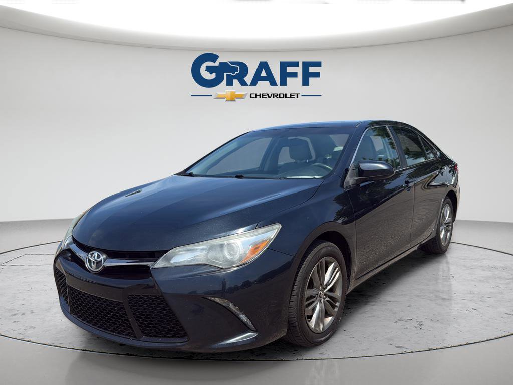 Used 2015 Toyota Camry SE FWD image 1