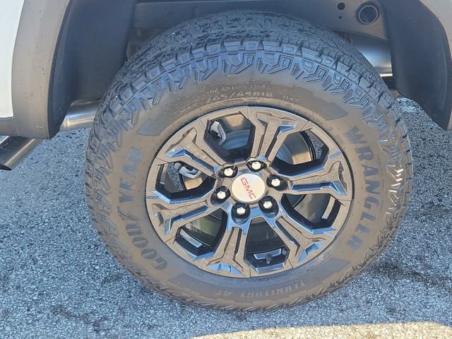 Used 2024 GMC Canyon Elevation RWD image 5