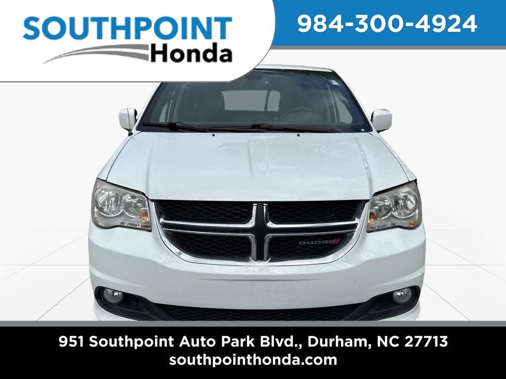 Used 2019 Dodge Grand Caravan SXT image 2