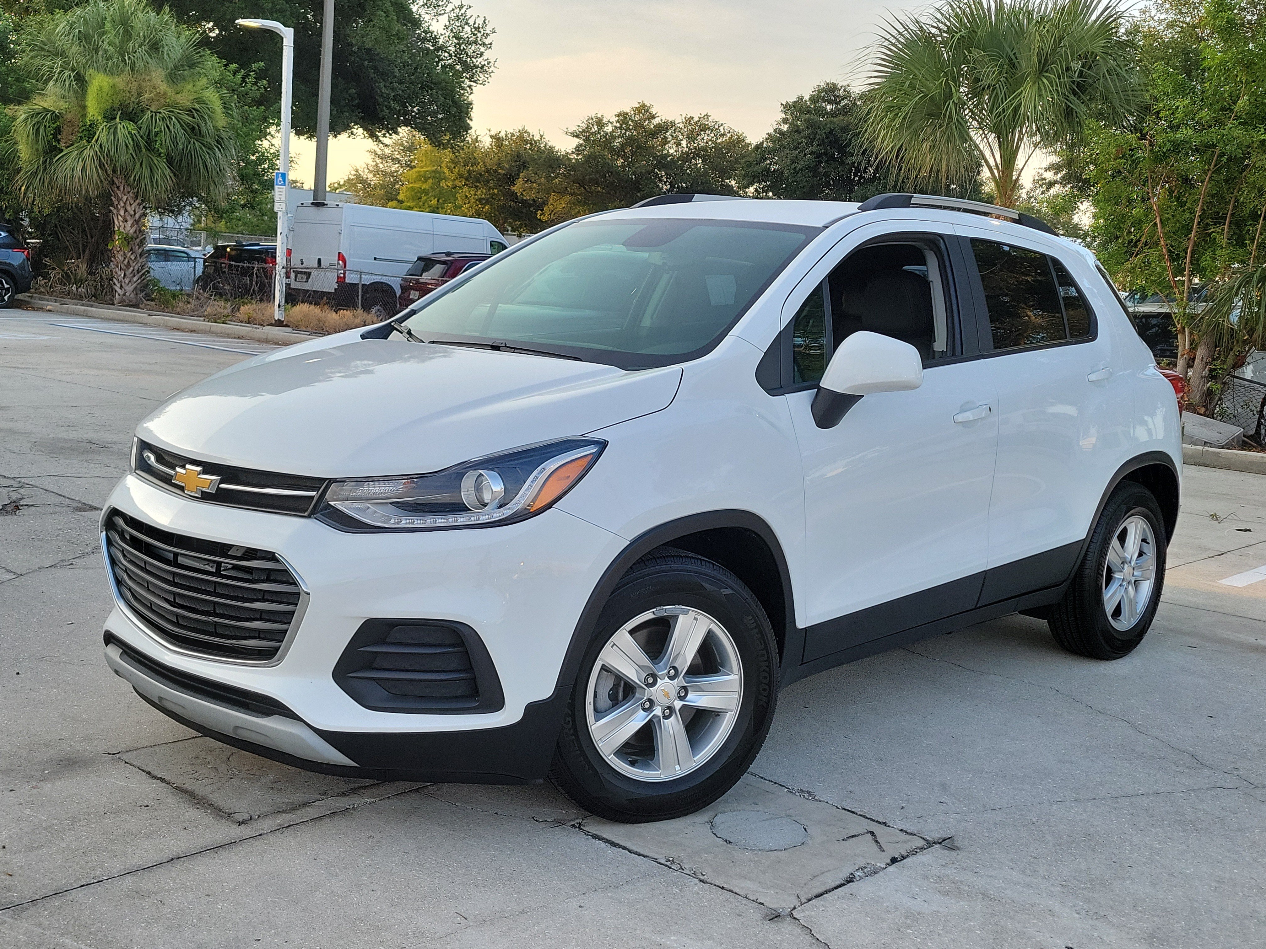 Used 2021 Chevrolet Trax LT FWD 360° Tour