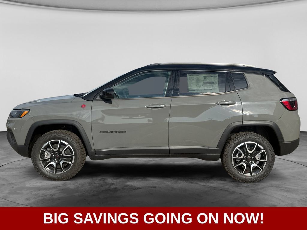 New 2026 Jeep Compass Trailhawk w/ Sun, Sound & Navigation Group AWD/4WD image 4