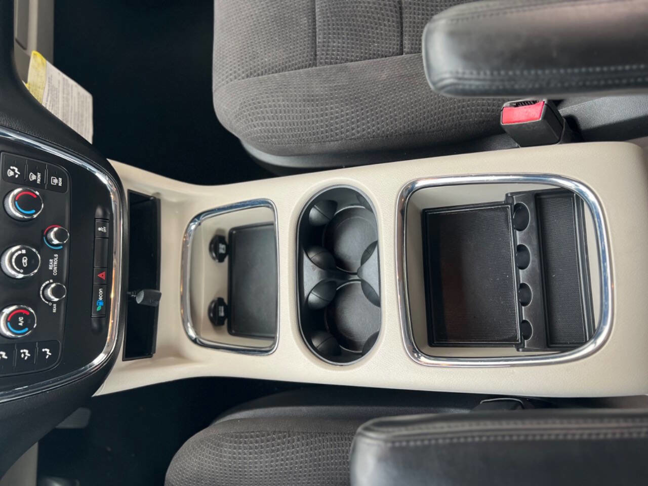 Used 2013 Dodge Grand Caravan SXT image 14