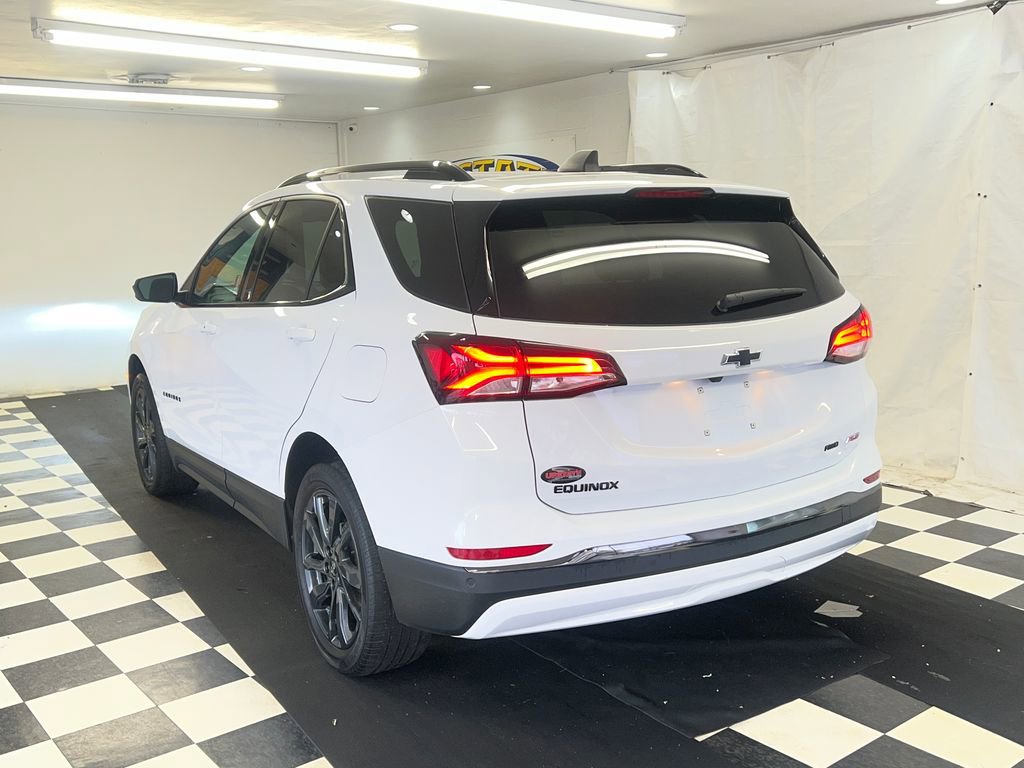 Used 2023 Chevrolet Equinox RS image 9