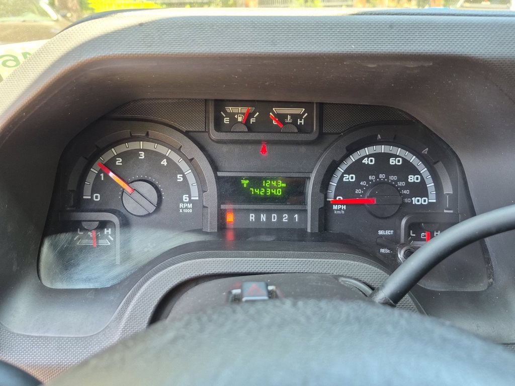 Used 2010 Ford E-250 and Econoline 250 RWD image 21