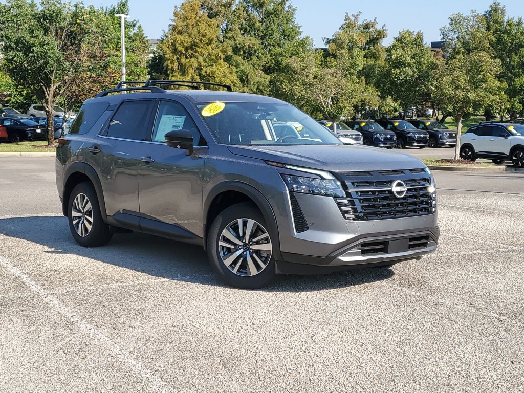 New 2026 Nissan Pathfinder SL FWD image 36