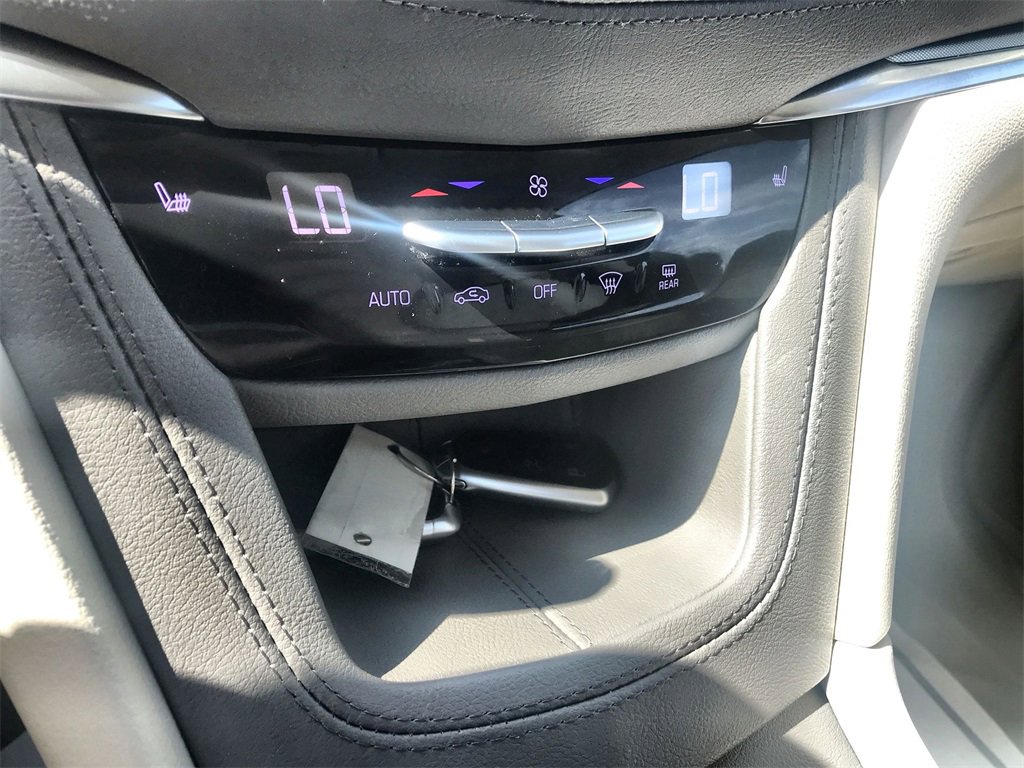 Used 2022 Cadillac XT5 Premium Luxury image 18
