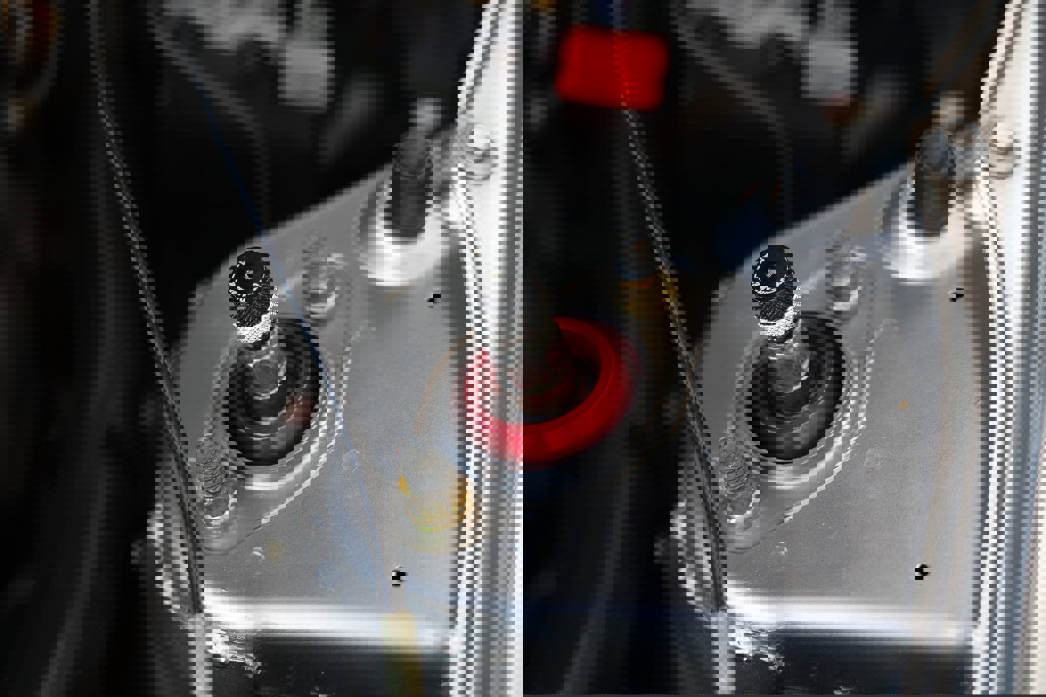 Used 2004 Honda S2000 image 43