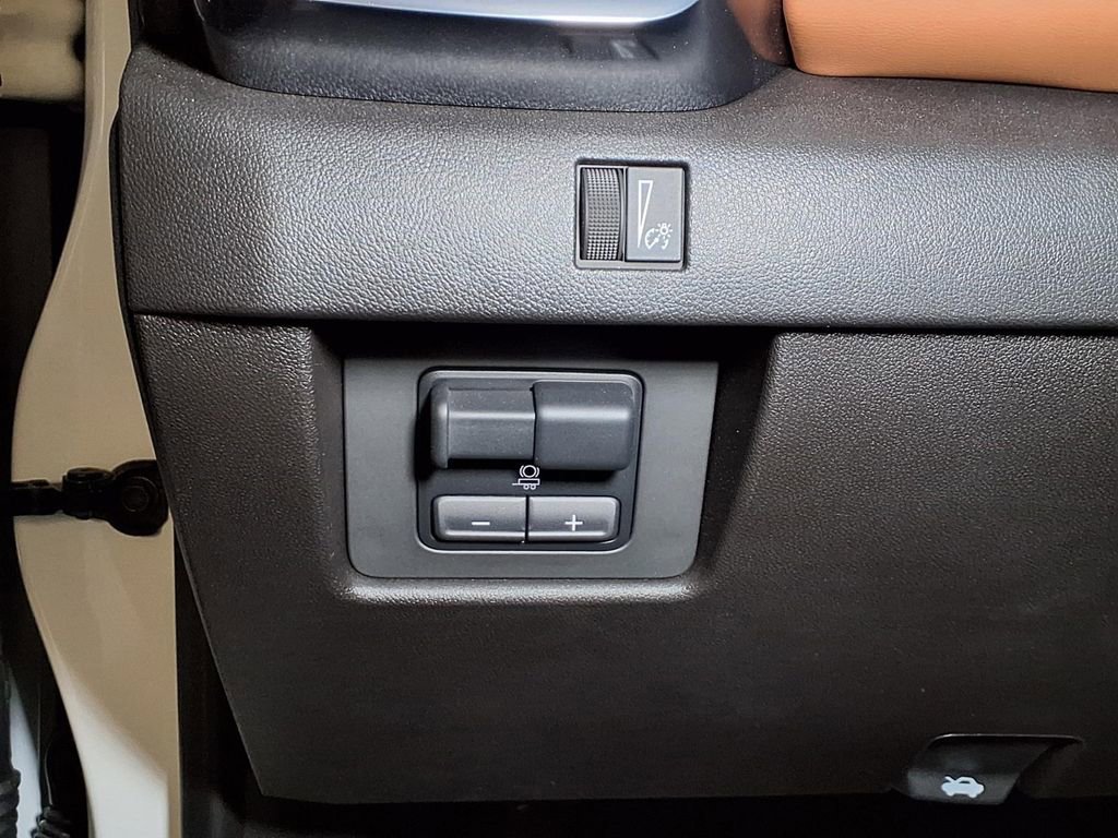 New 2026 GMC Canyon AT4 w/ AT4 Premium Package AWD/4WD image 17