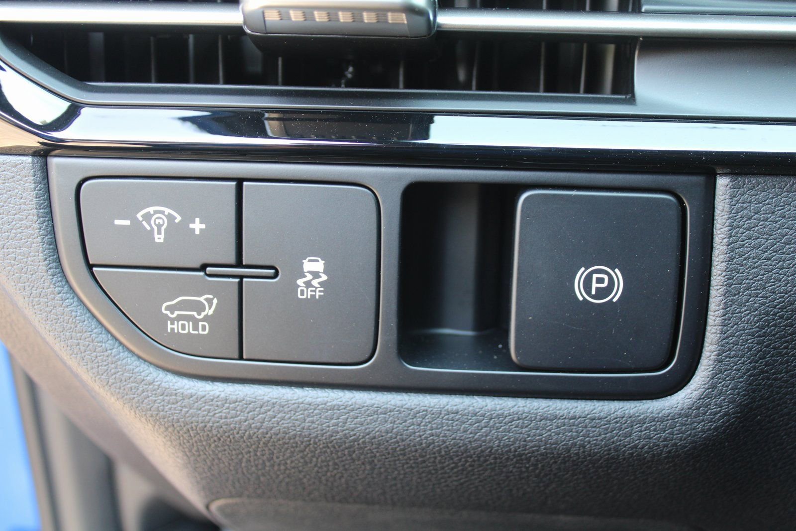 New 2026 Kia Sportage X-Line w/ X-Line Premium Package image 24