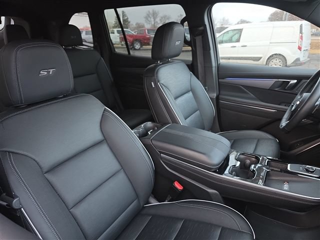 Certified 2025 Buick Enclave Sport Touring AWD/4WD image 24