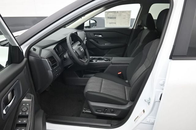 New 2026 Nissan Rogue SV w/ Cold Weather Package AWD/4WD image 9
